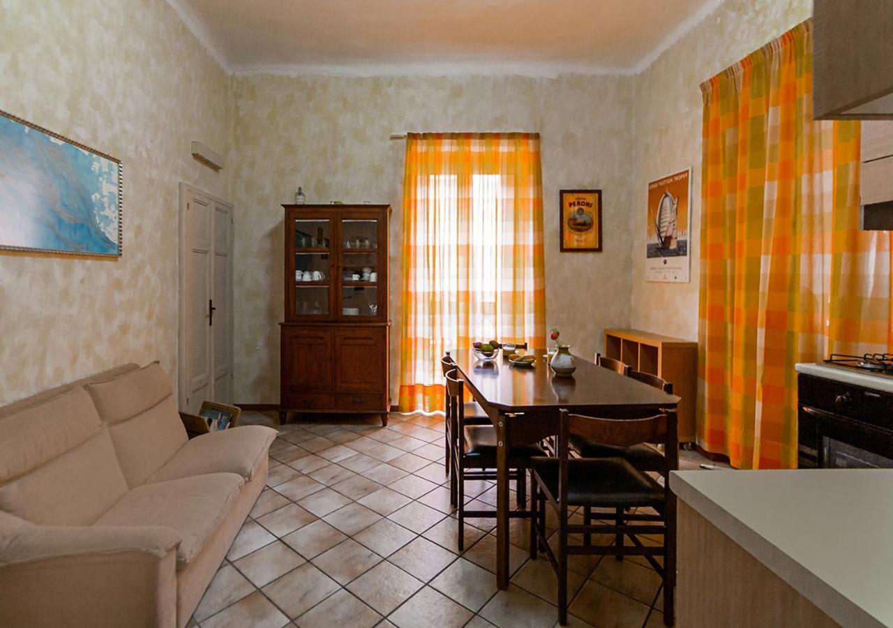 Murphy Holiday Home - Residenza Italia La Maddalena  Exterior foto