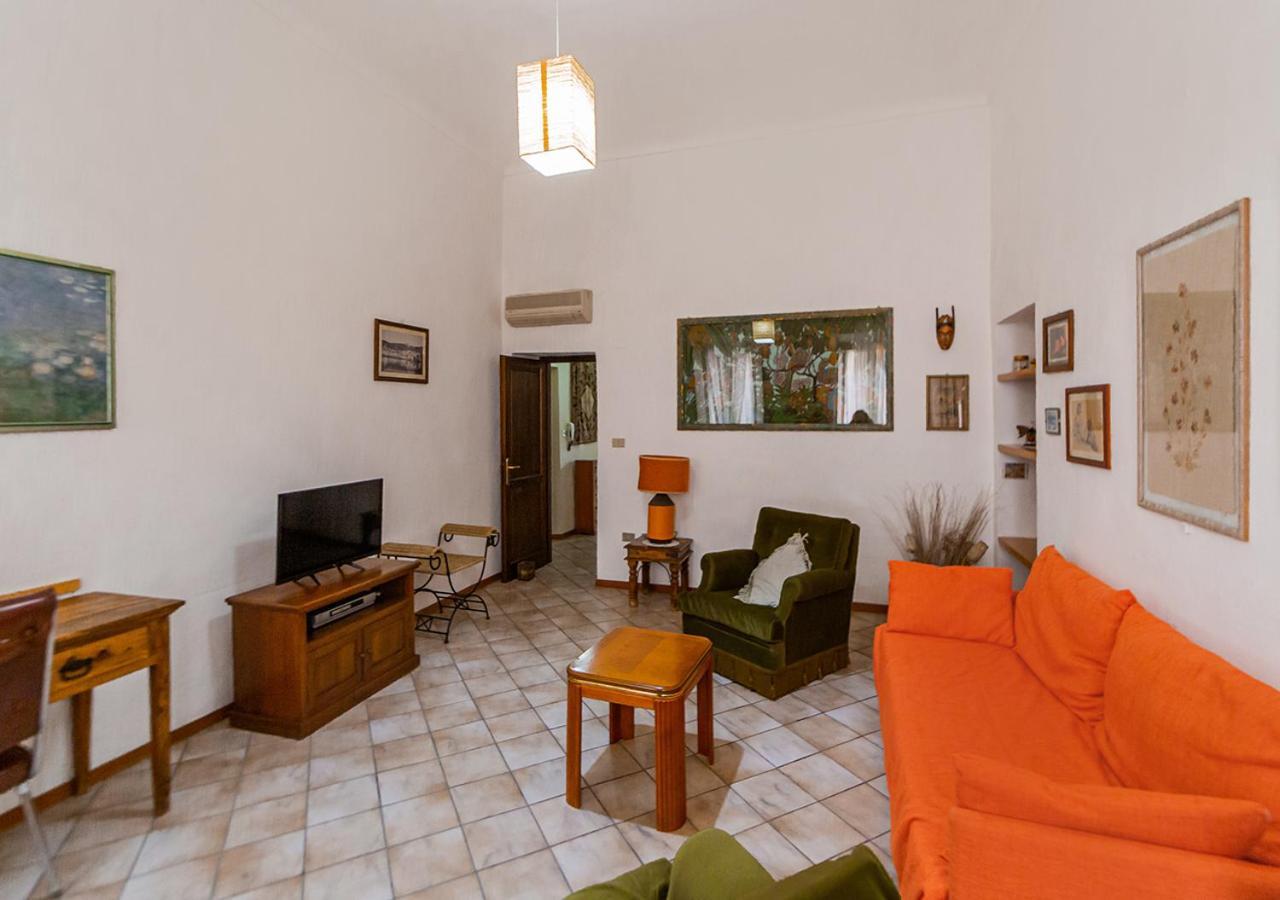 Murphy Holiday Home - Residenza Italia La Maddalena  Exterior foto